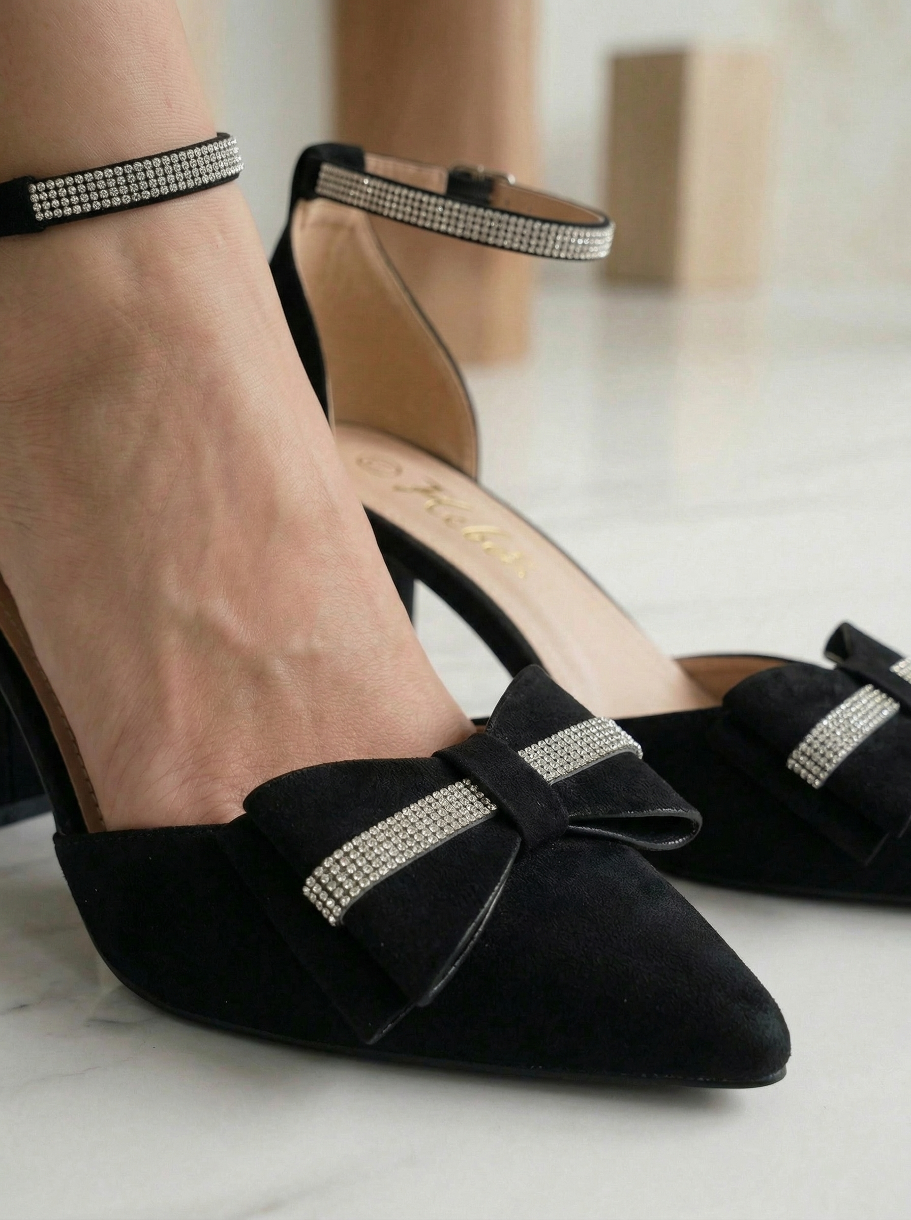 Pantofi cu toc dama negri din piele ecologica intoarsa Elis #24672