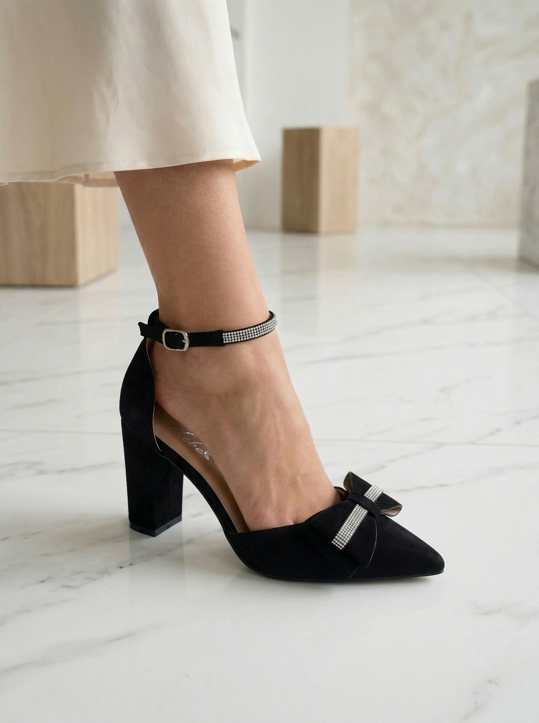 Pantofi cu toc dama negri din piele ecologica intoarsa Elis #24672