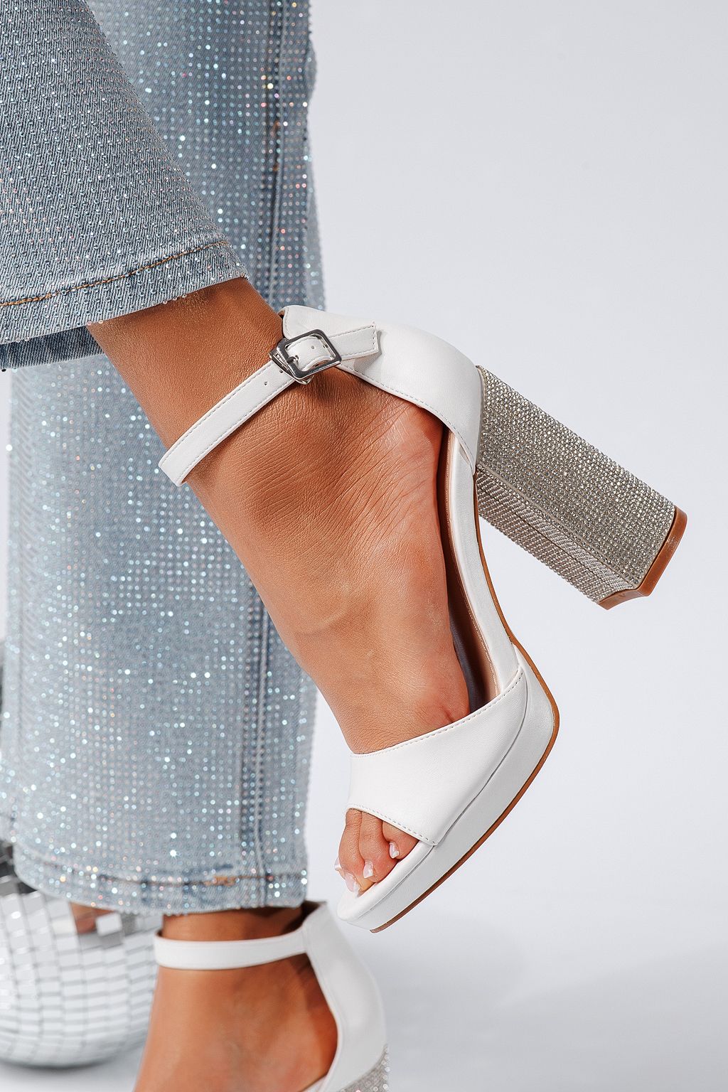 Sandale cu toc dama albe din piele ecologica Evelyn #24808