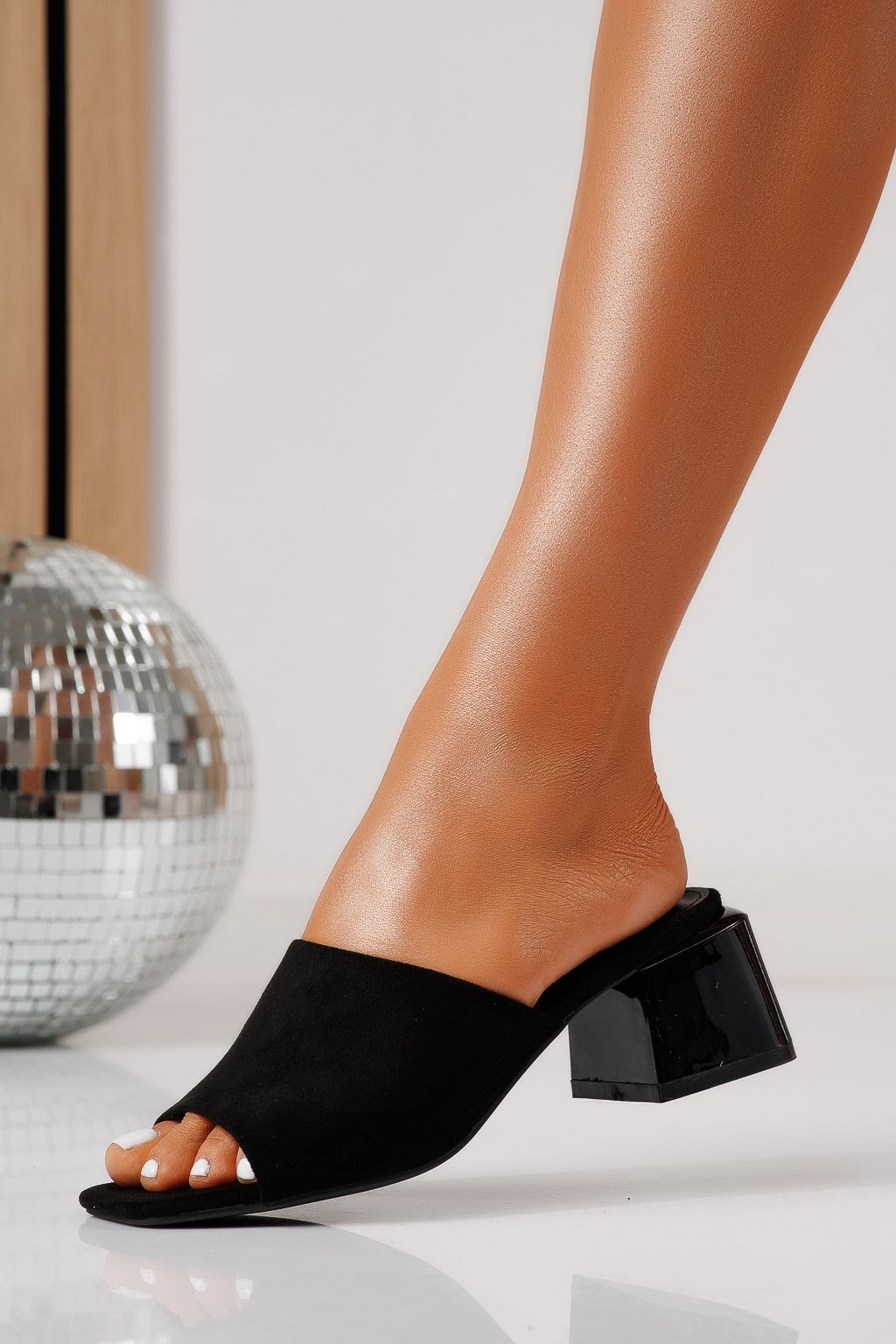 Papuci cu toc dama negri din piele ecologica intoarsa Thalira #24704