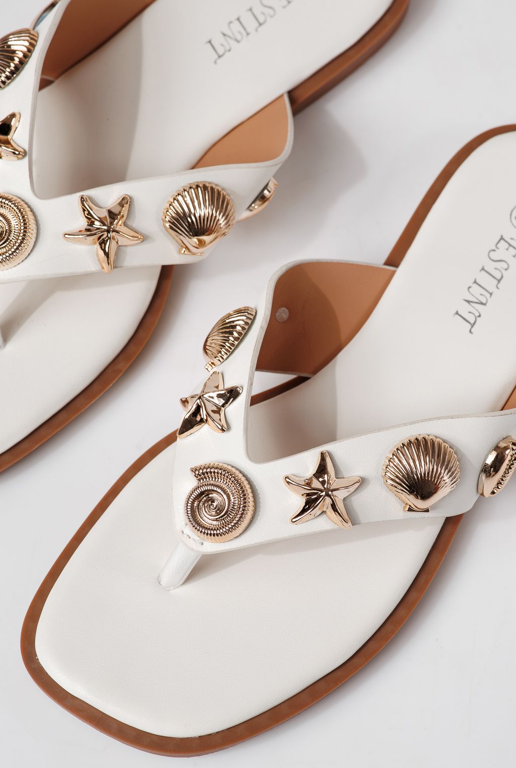 Papuci dama albi din piele ecologica Zelia #24800