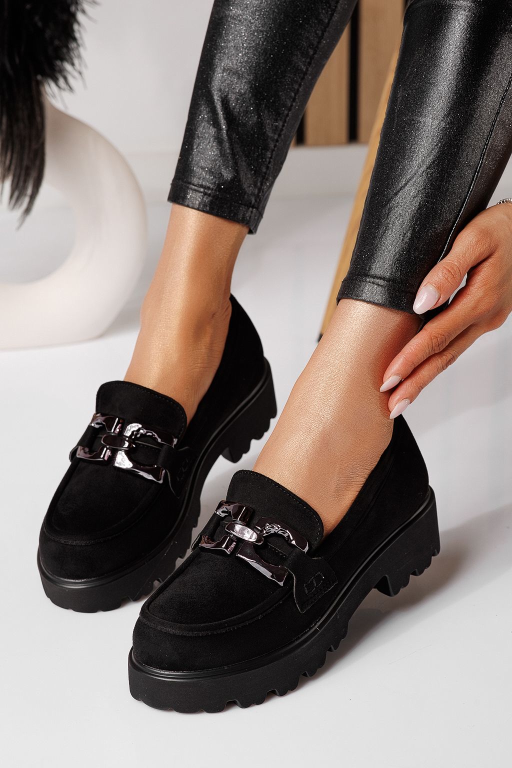 Pantofi casual dama negri din piele ecologica intoarsa Thalia #25131