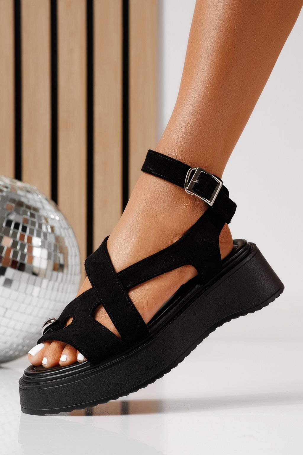 Sandale cu platforma dama negre din piele ecologica intoarsa Beatrix #25077