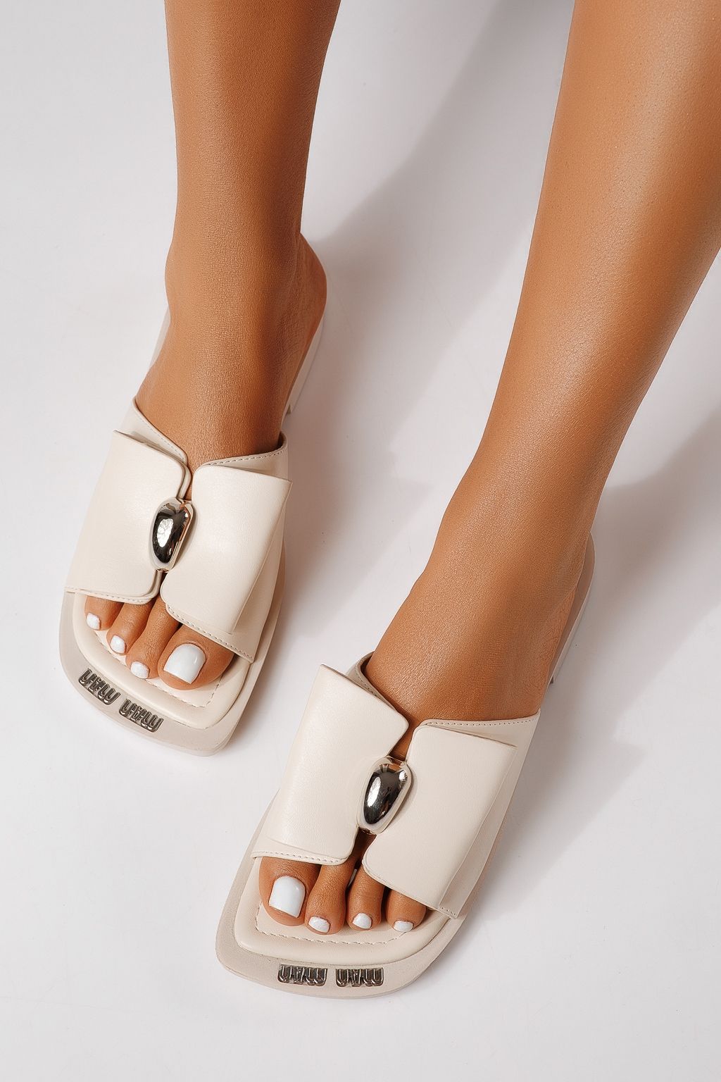 Sandale cu talpa joasa dama bej din piele ecologica Amaris #25167