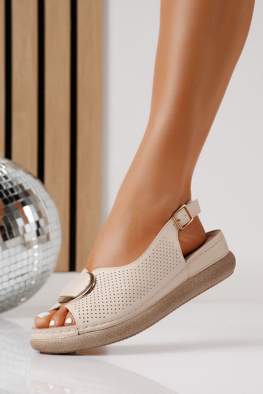 Sandale cu platforma dama bej din piele ecologica Noelia #25046