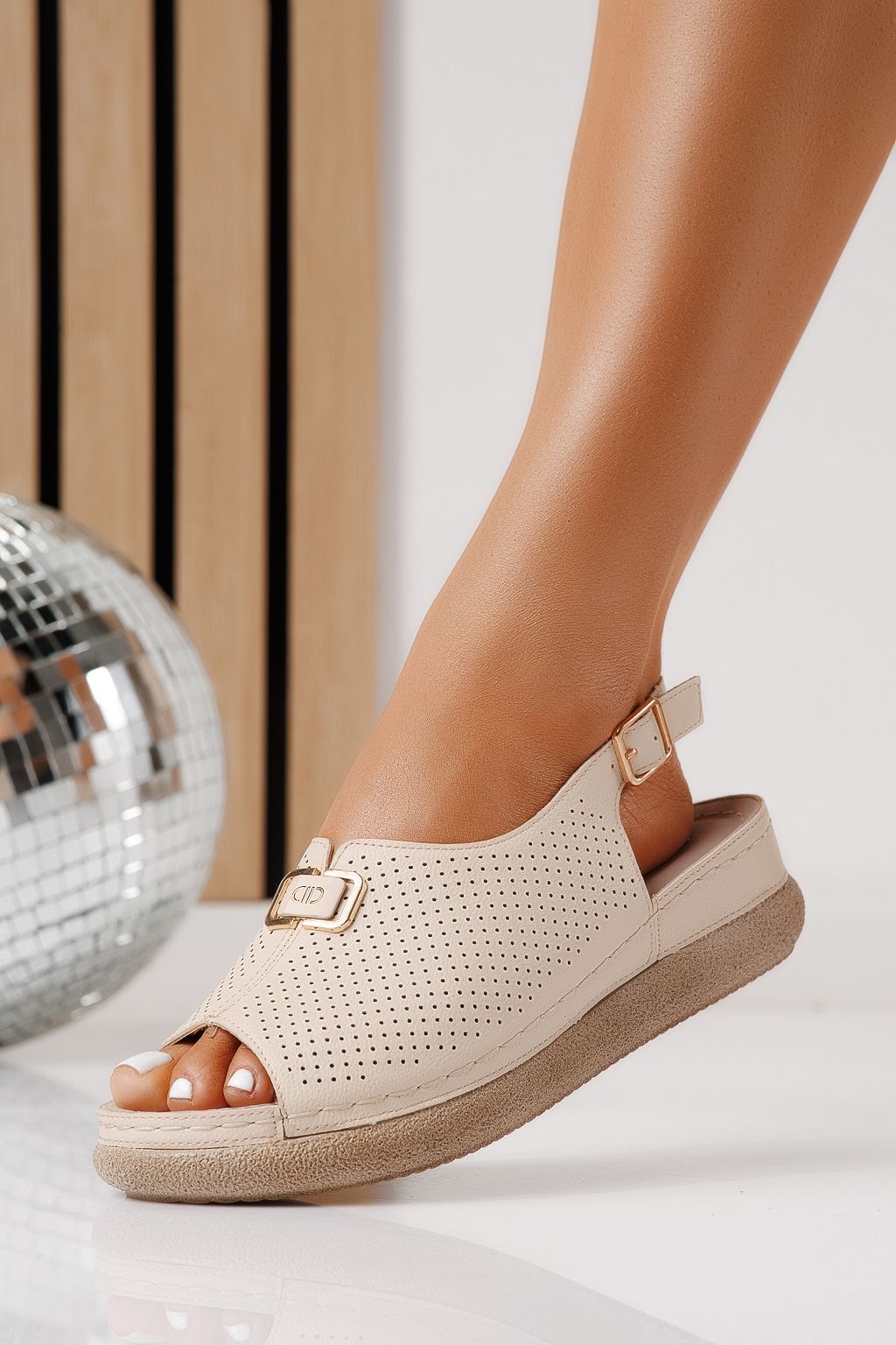 Sandale cu platforma dama bej din piele ecologica Paloma #25048