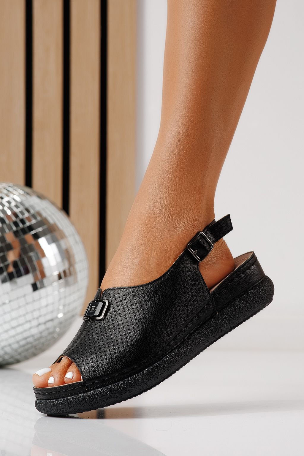 Sandale cu platforma dama negre din piele ecologica Paloma #25049