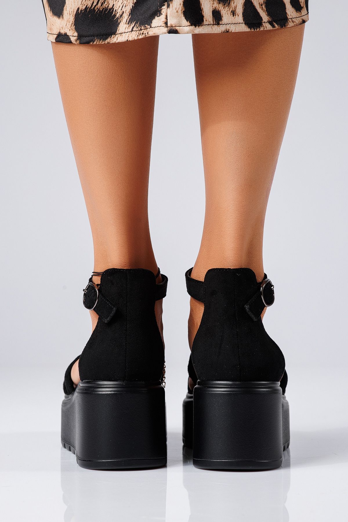 Sandale cu platforma dama negre din piele ecologica intoarsa Romana #25375