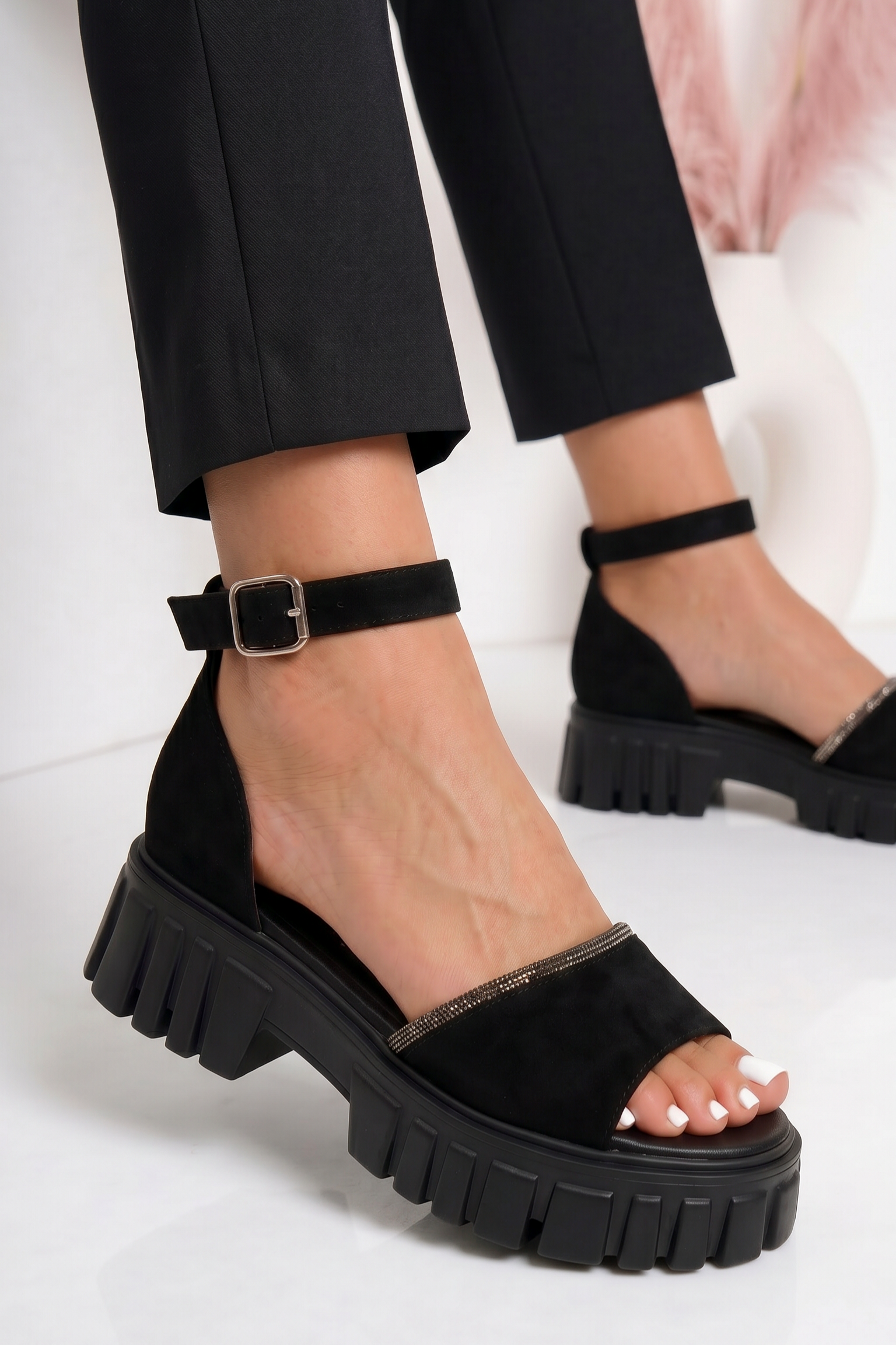 Sandale cu platforma dama negre din piele ecologica intoarsa Hannah #25373