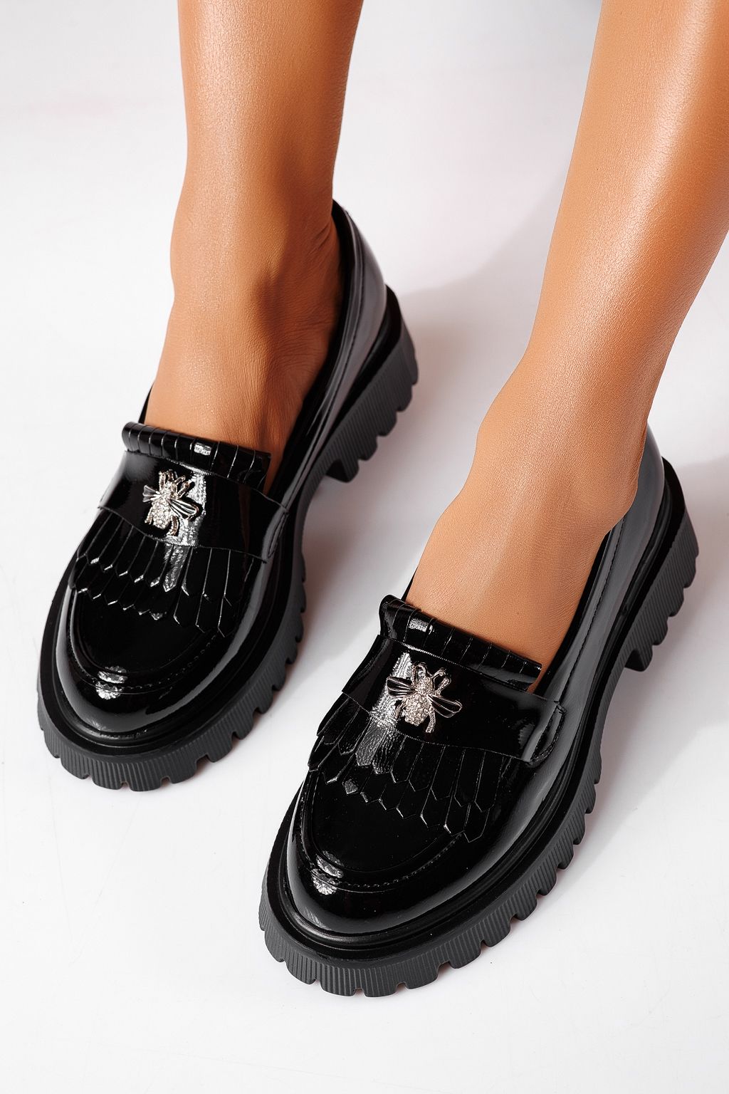 Pantofi casual dama negri din piele ecologica lacuita Naira #25515