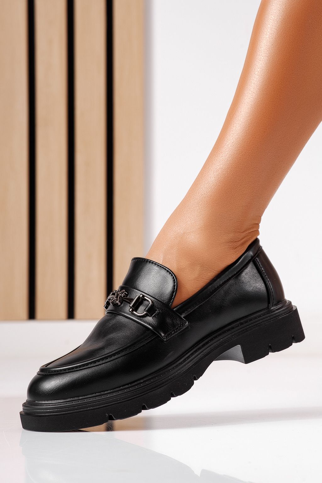 Pantofi casual dama negri din piele ecologica intoarsa Tahlia #25519