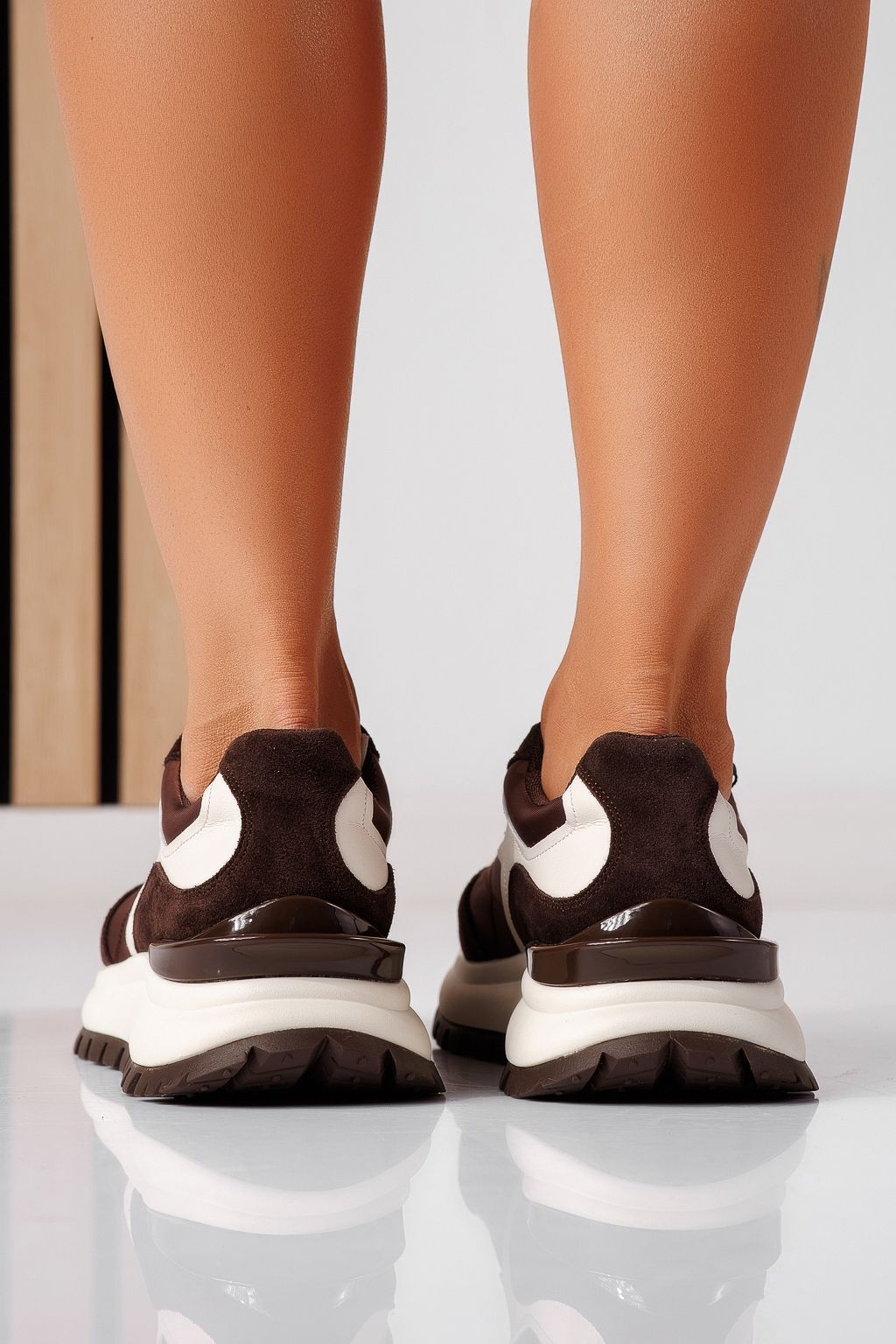 Adidasi dama bej din piele naturala intoarsa Clover #25500