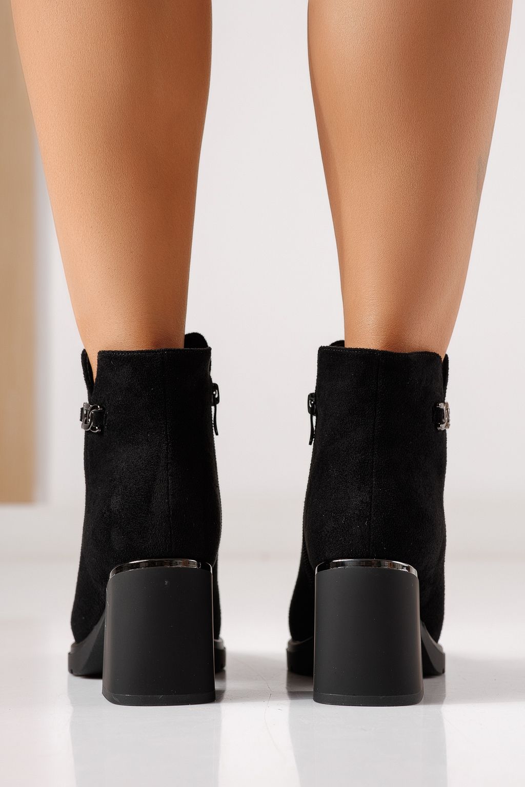 Botine dama captusite negre din piele ecologica intoarsa Evania #30093