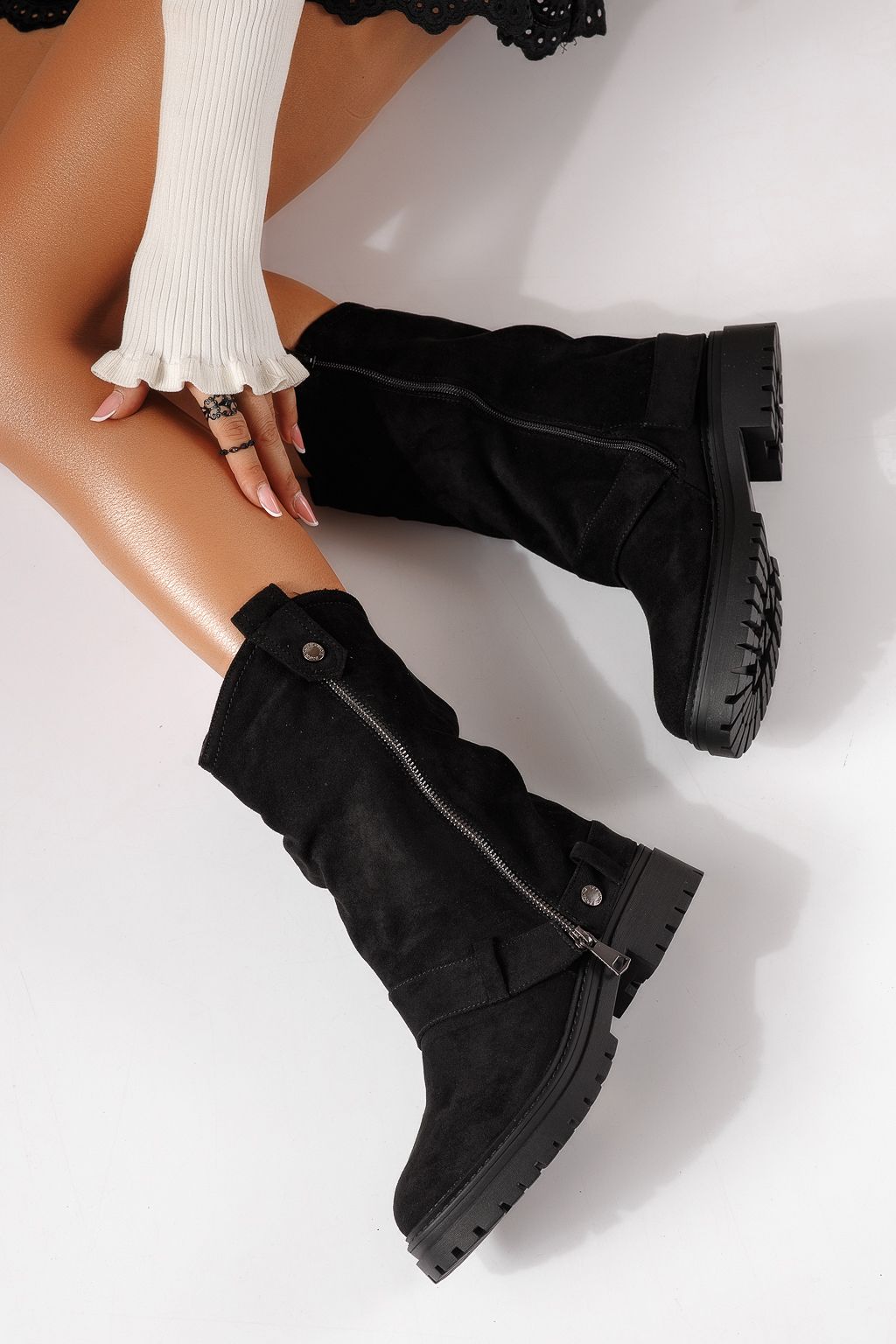 Ghete dama captusite negre din piele ecologica intoarsa Caterina #30059