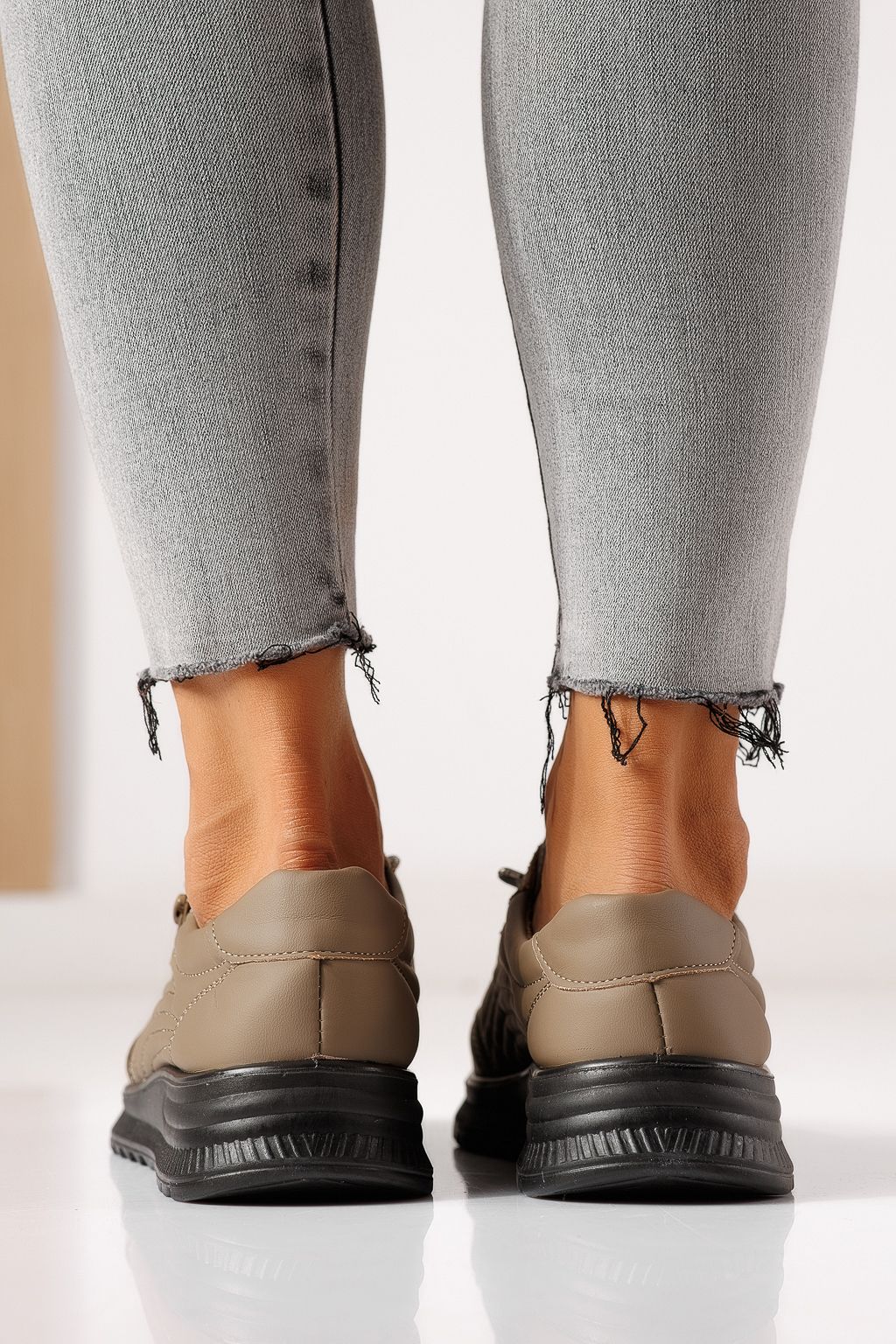 Pantofi casual dama captusiti khaki din piele ecologica Orielle #30125