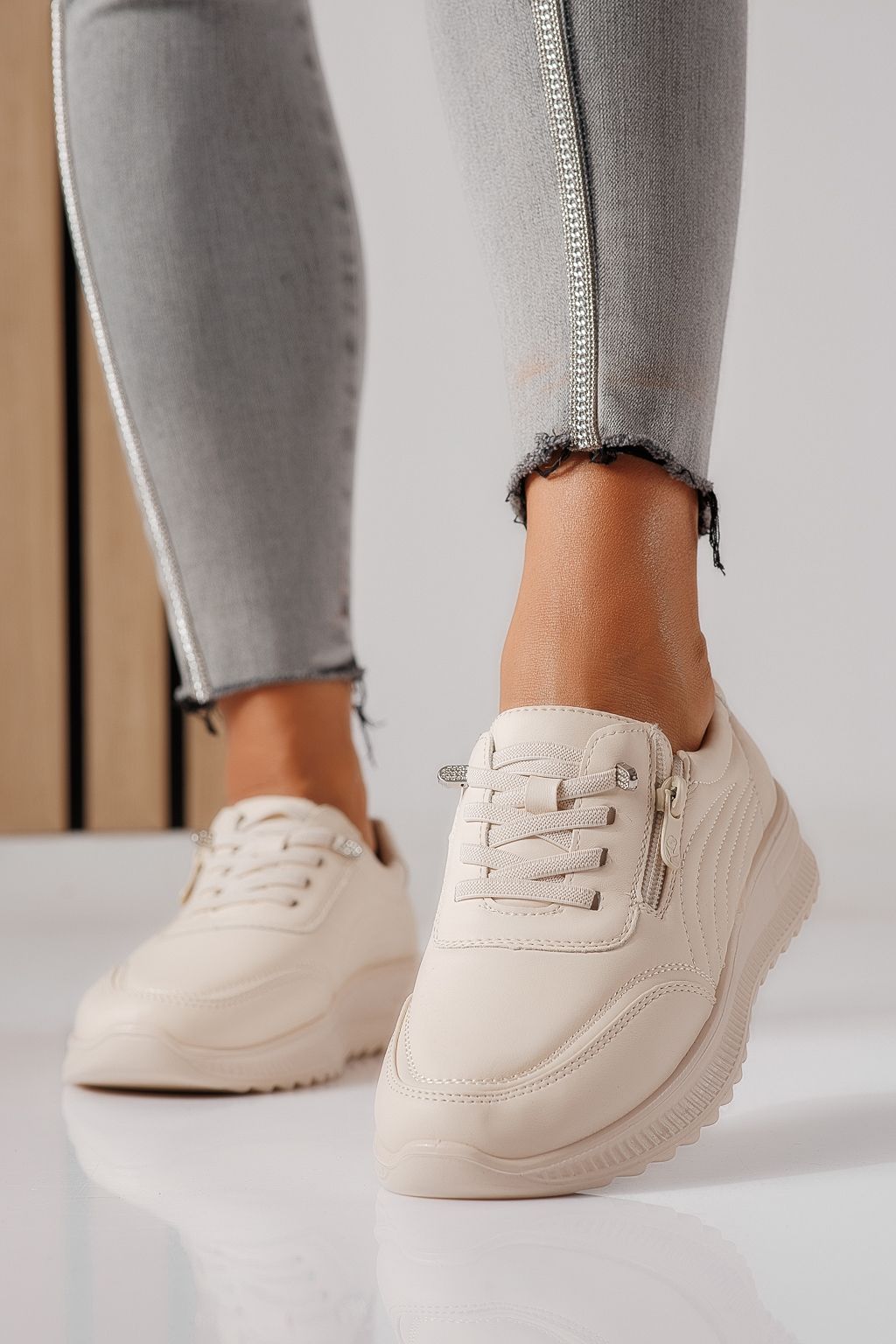 Pantofi casual dama captusiti bej din piele ecologica Orielle #30128