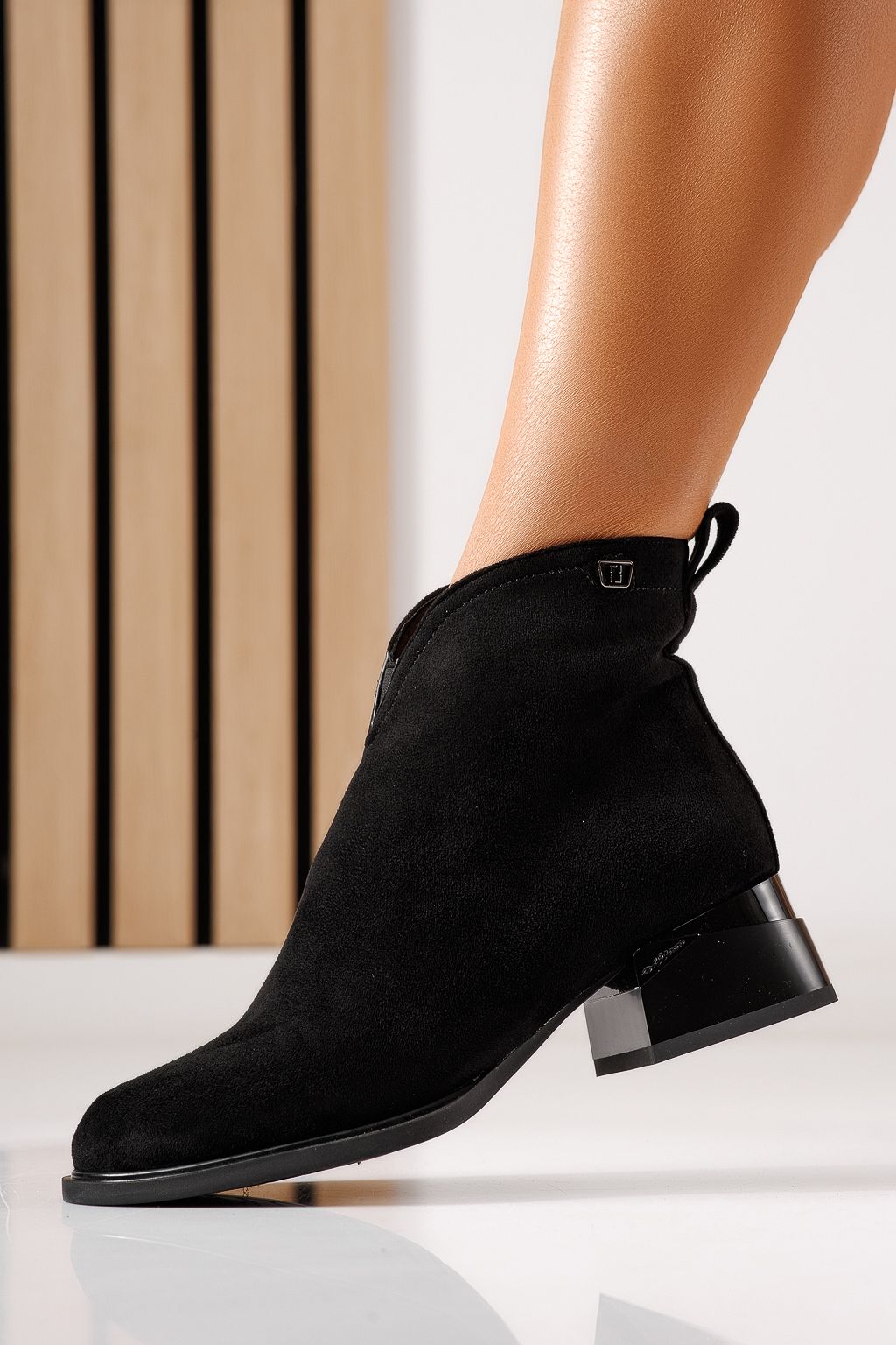 Botine dama vatuite negre din piele ecologica intoarsa Ilinca #30249