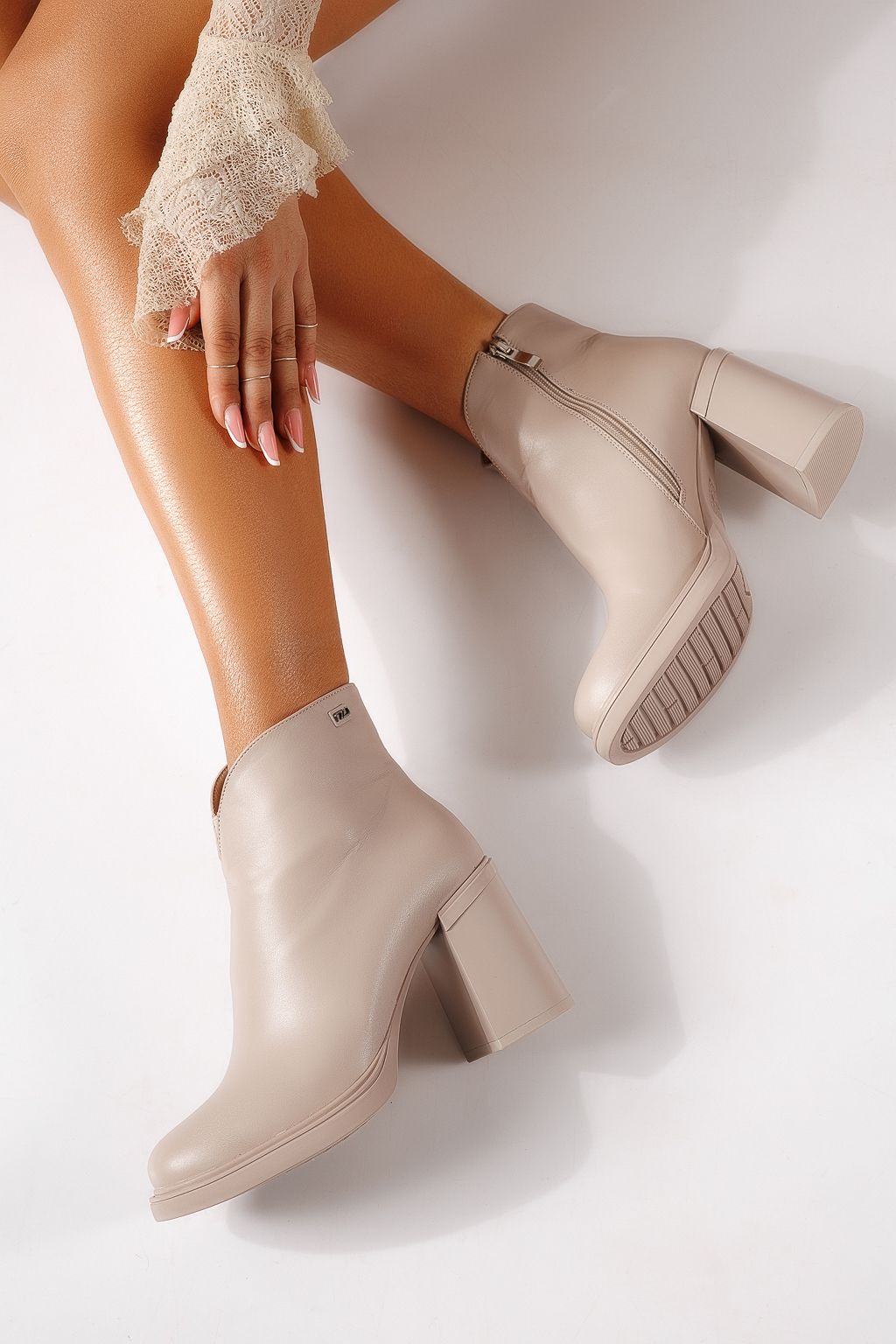Botine dama vatuite bej din piele ecologica Selena #30230
