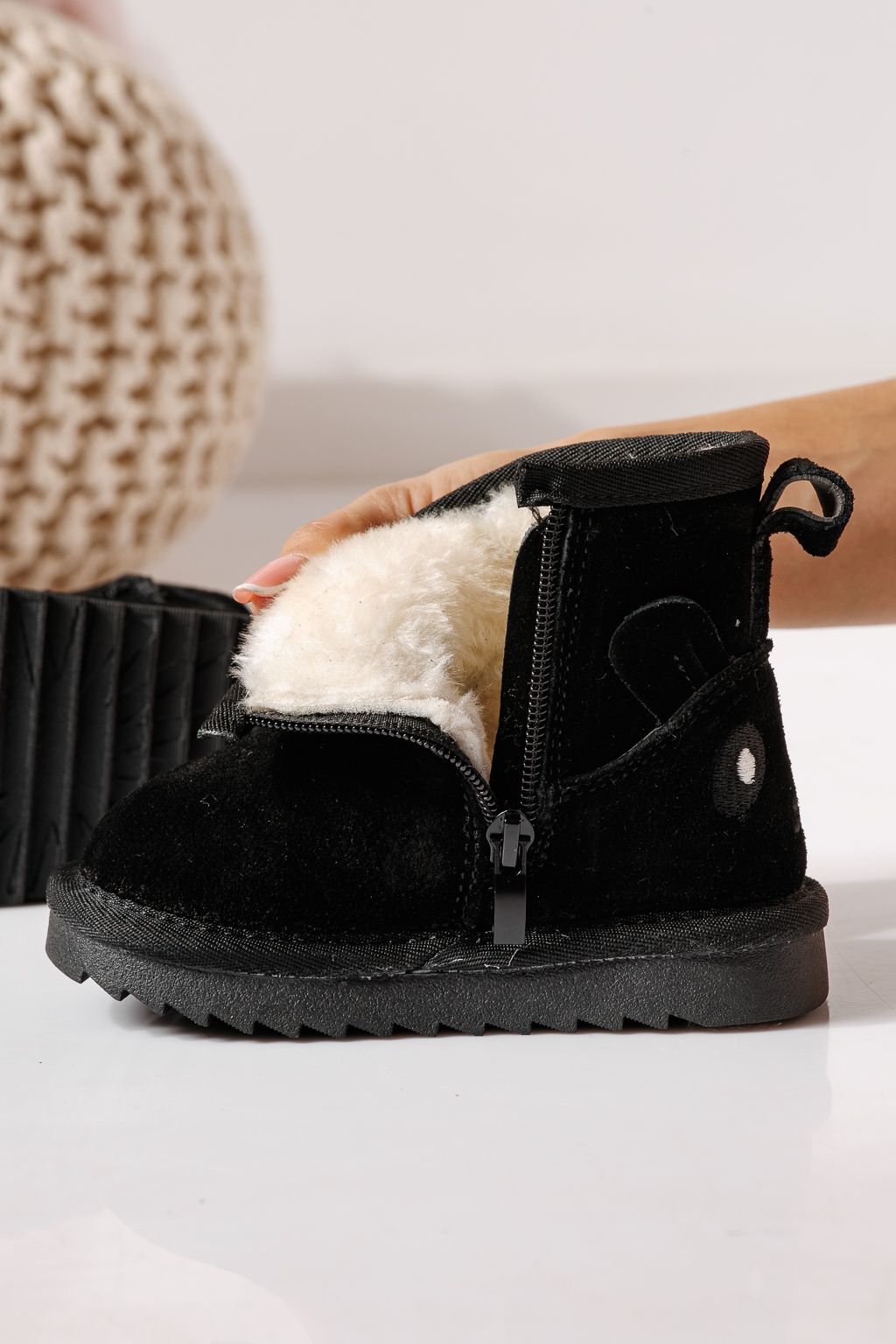 Ghete fete îmblanite tip Ug negre din piele naturala intoarsa Sissy #30298
