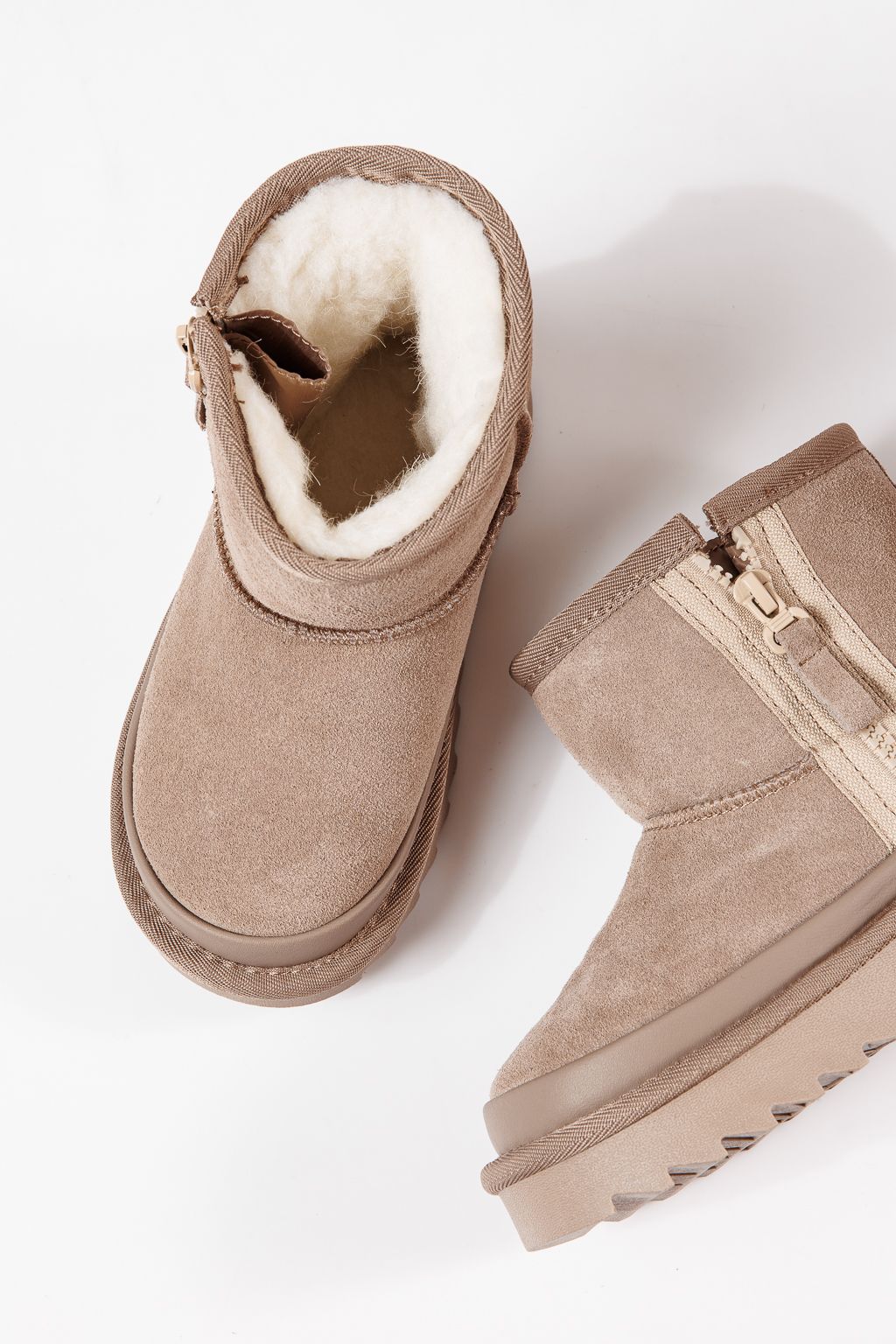 Ghete fete îmblanite khaki din piele naturala intoarsa Anita #30478