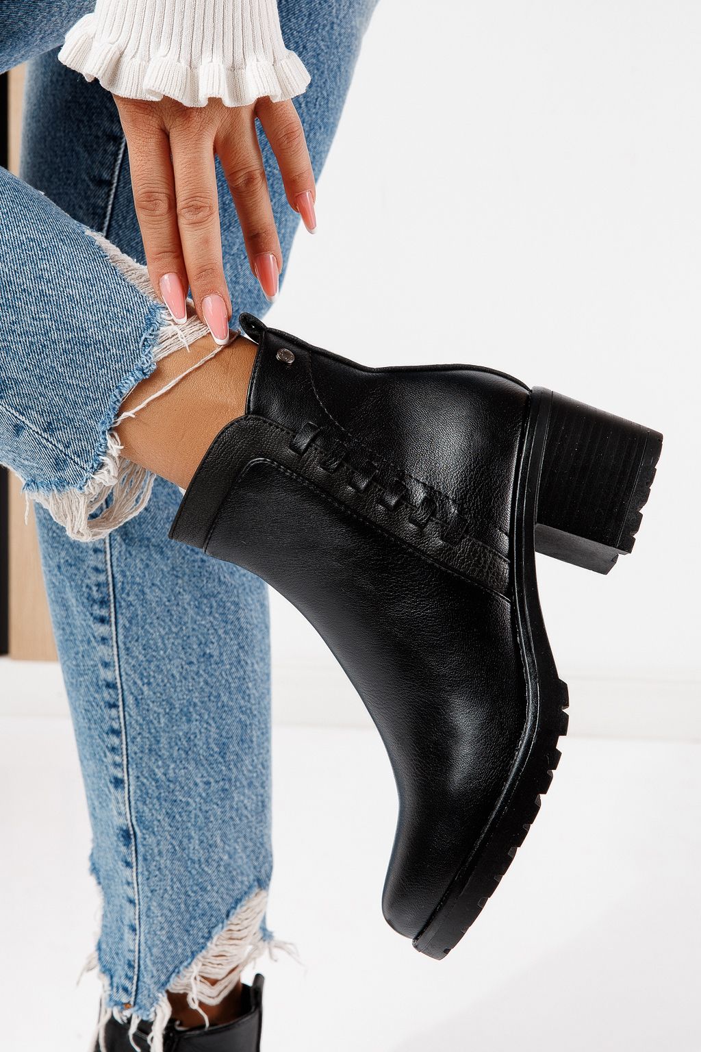 Botine dama vatuite negre din piele ecologica Zohar #30521
