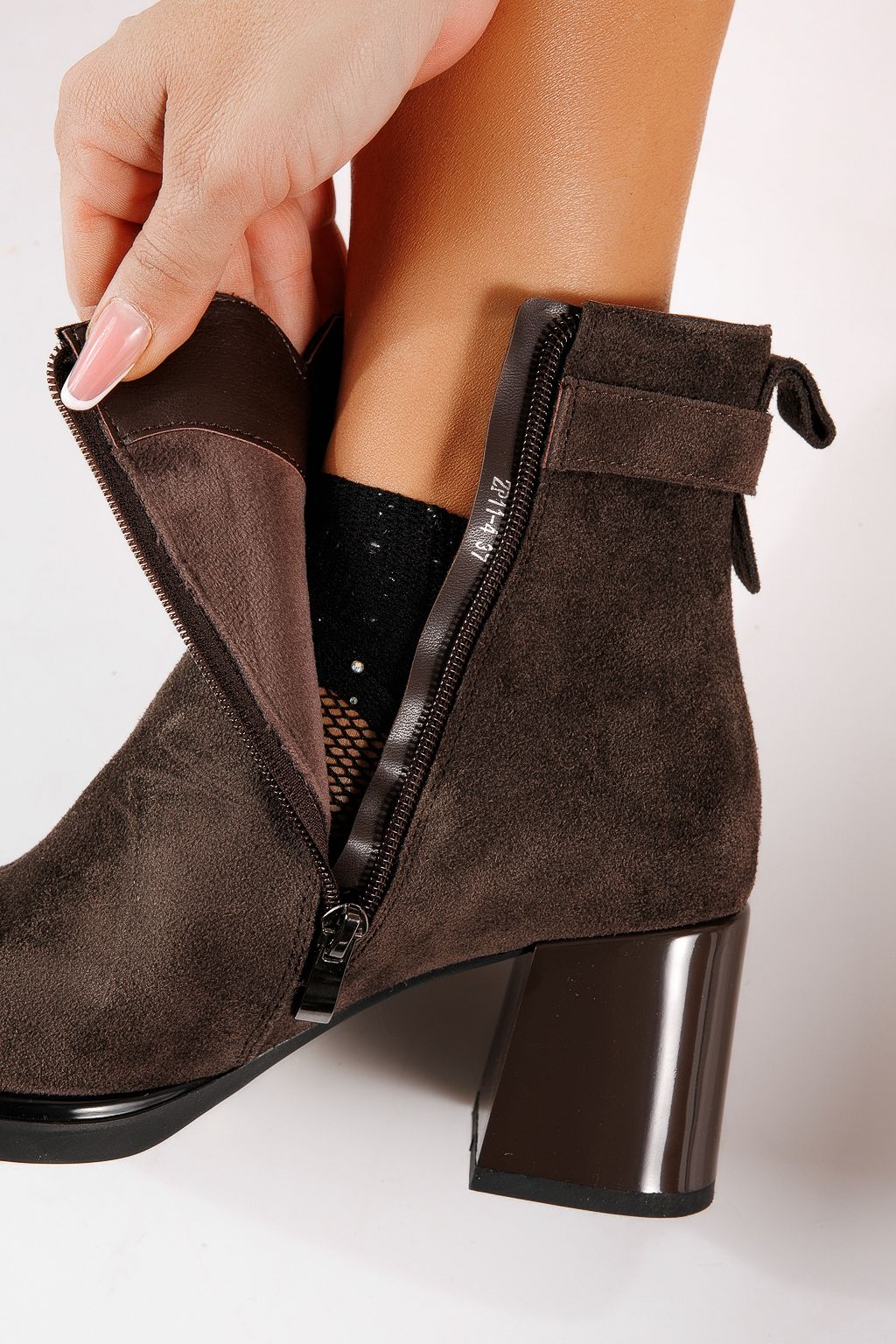 Botine dama vatuite maro din piele naturala intoarsa Ivo #30594
