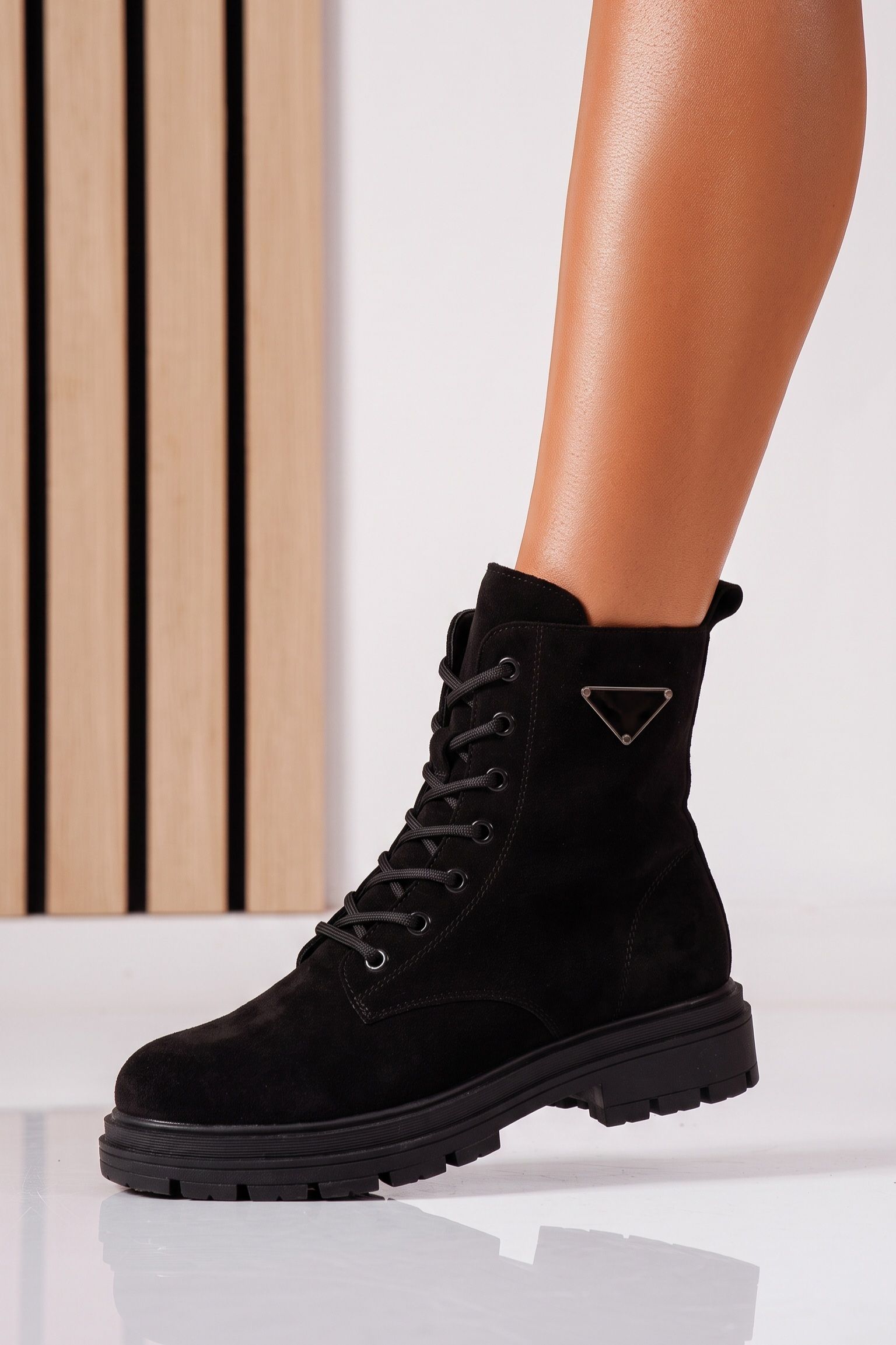 Ghete dama îmblanite negre din piele ecologica intoarsa Everly #30669