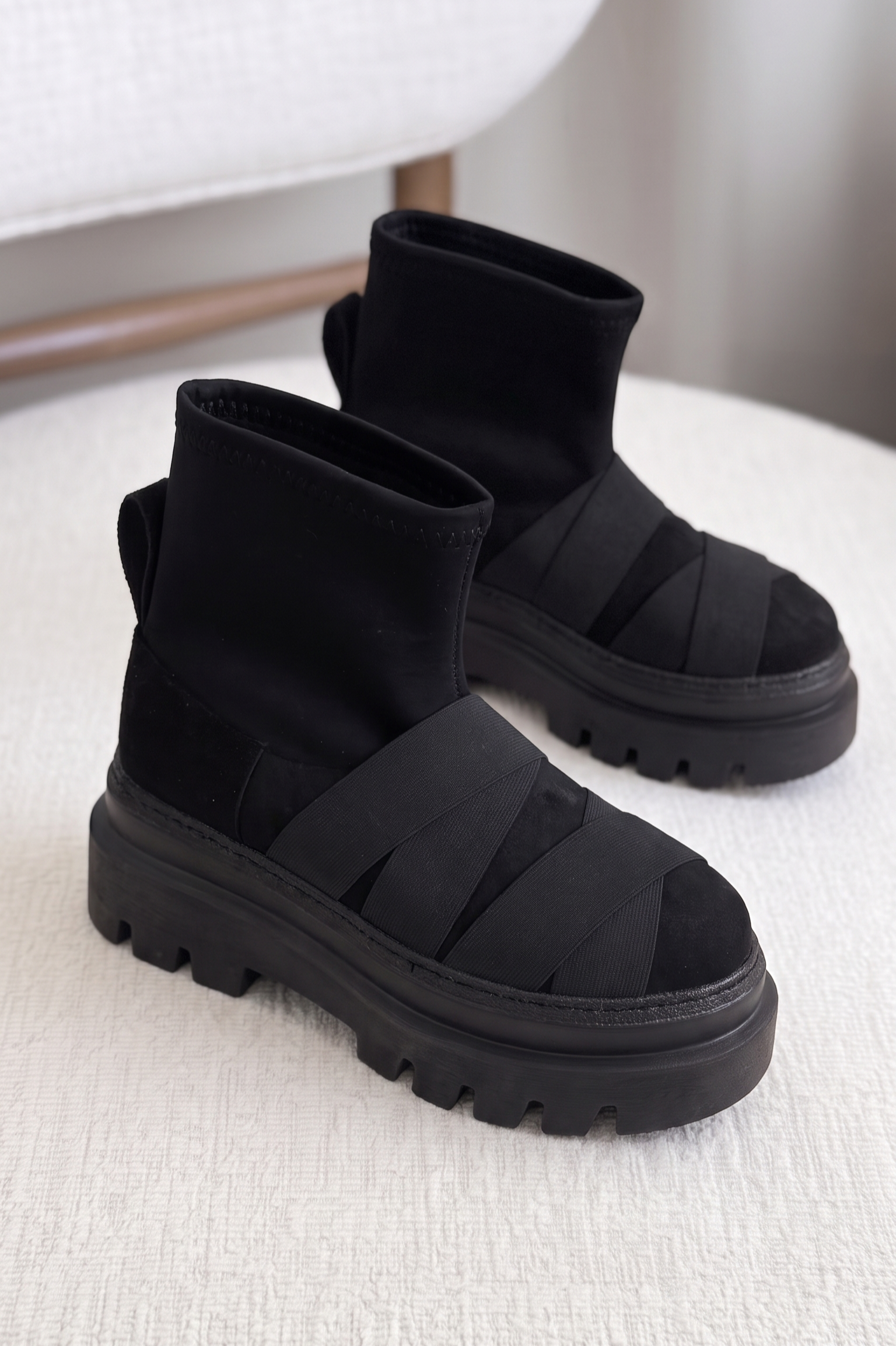 Ghete dama vatuite negre din piele ecologica intoarsa Nerissa #30775