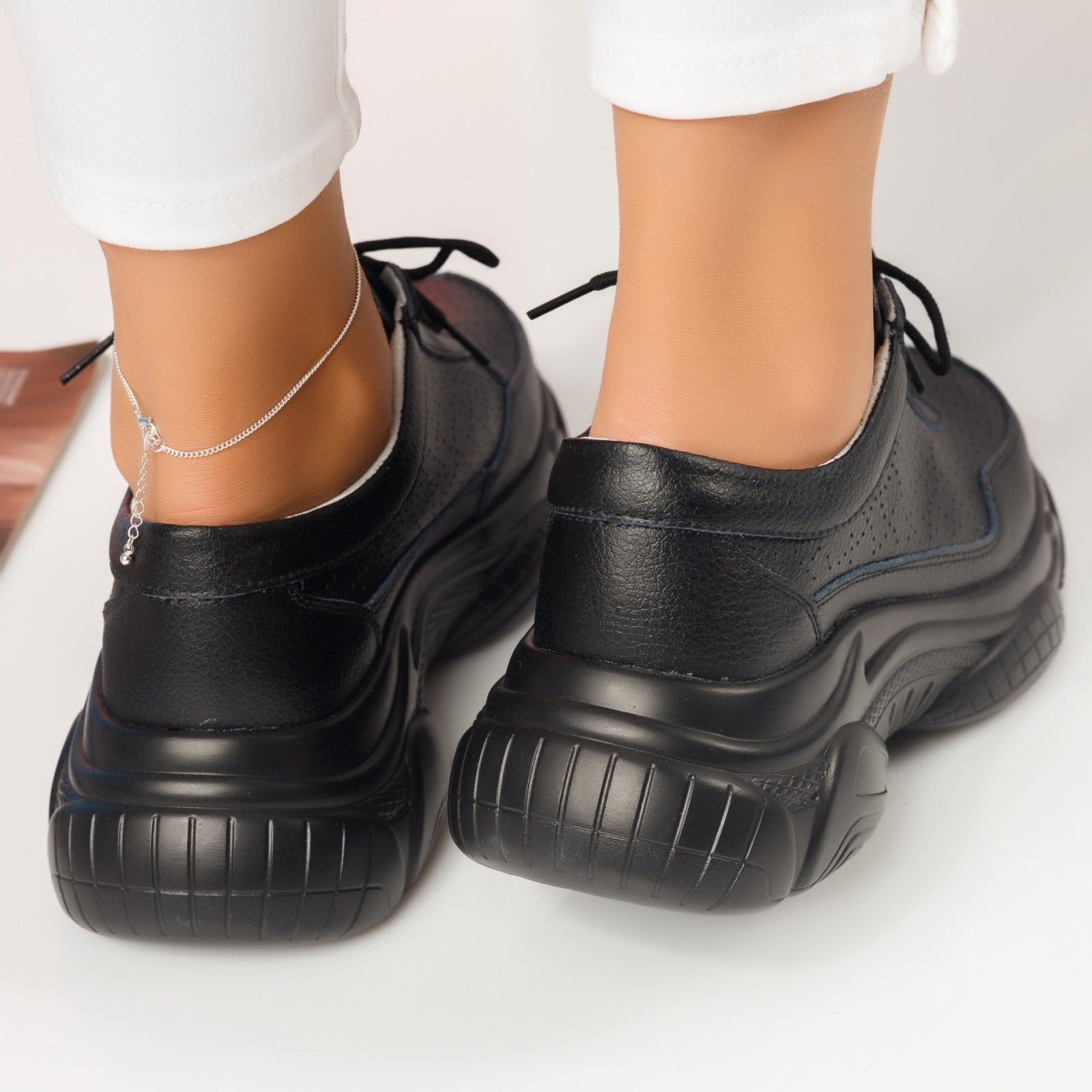 Дамски спортни обувки естествена кожа Iris2 черен #4636M