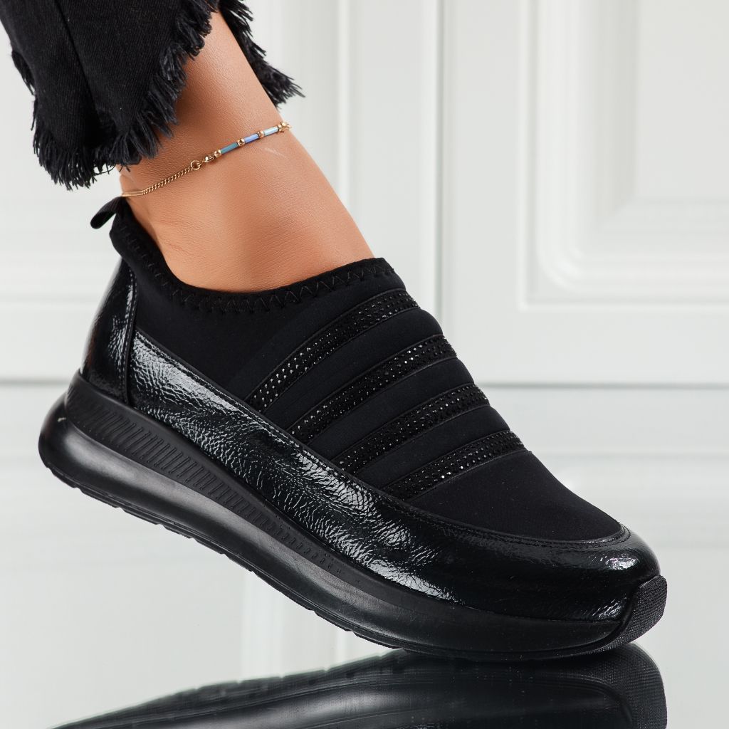 Дамски спортни обувки Iselin Черен #7458M