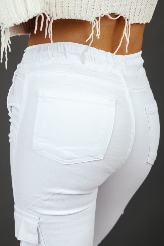 Дамски панталон белина Leyla #A42