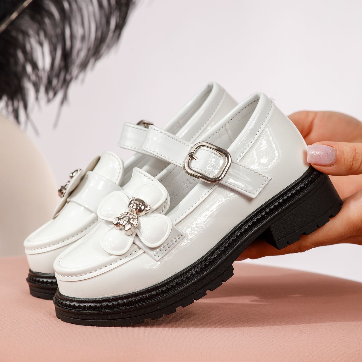 Pantofi casual copii albi din piele ecologica lacuita Anastacia #19110