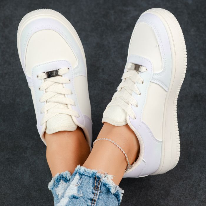 Дамски спортни обувки Lulu Бяло/лилаво #13717