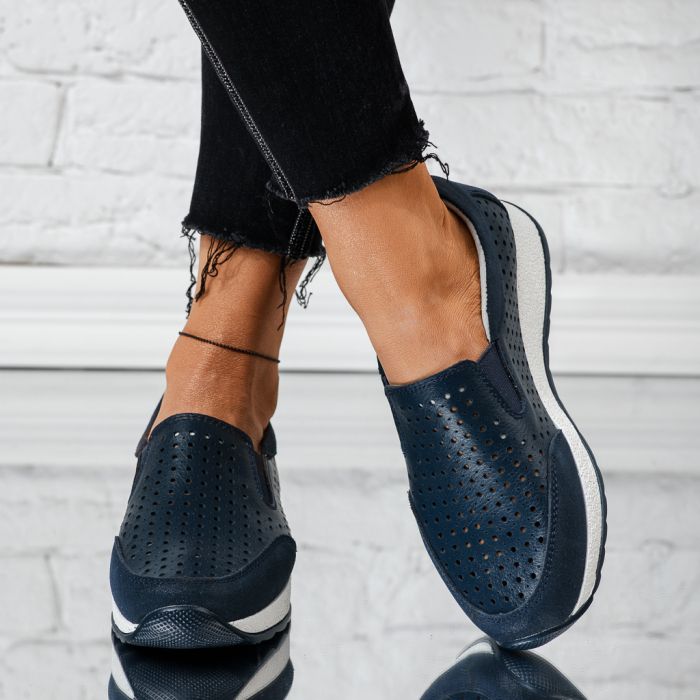Дамски обувки от естествена кожа С перфорации Luana тъмносин #13946