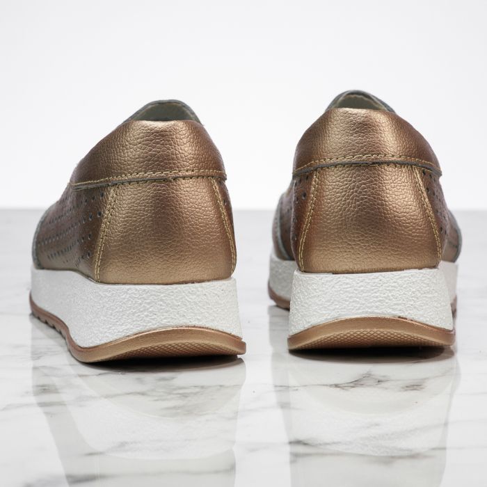 Дамски обувки от естествена кожа С перфорации Luana Златен #13941
