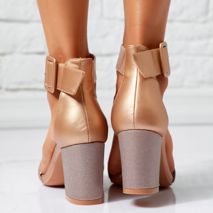 Дамски сандали с ток Cassandra Розово #14501