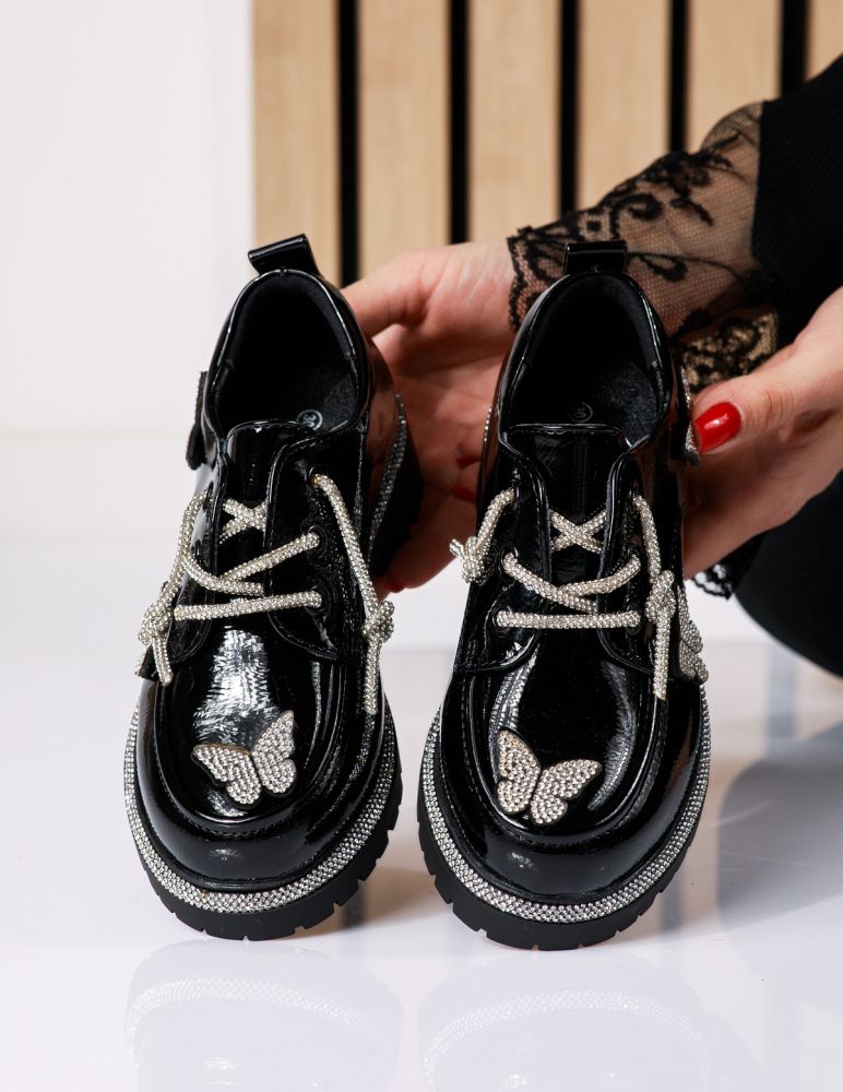 Всекидневни детски обувки черни от лачена еко кожа Chroma #18578
