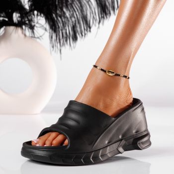 Papuci cu platforma dama negri din material sintetic Irene #19906