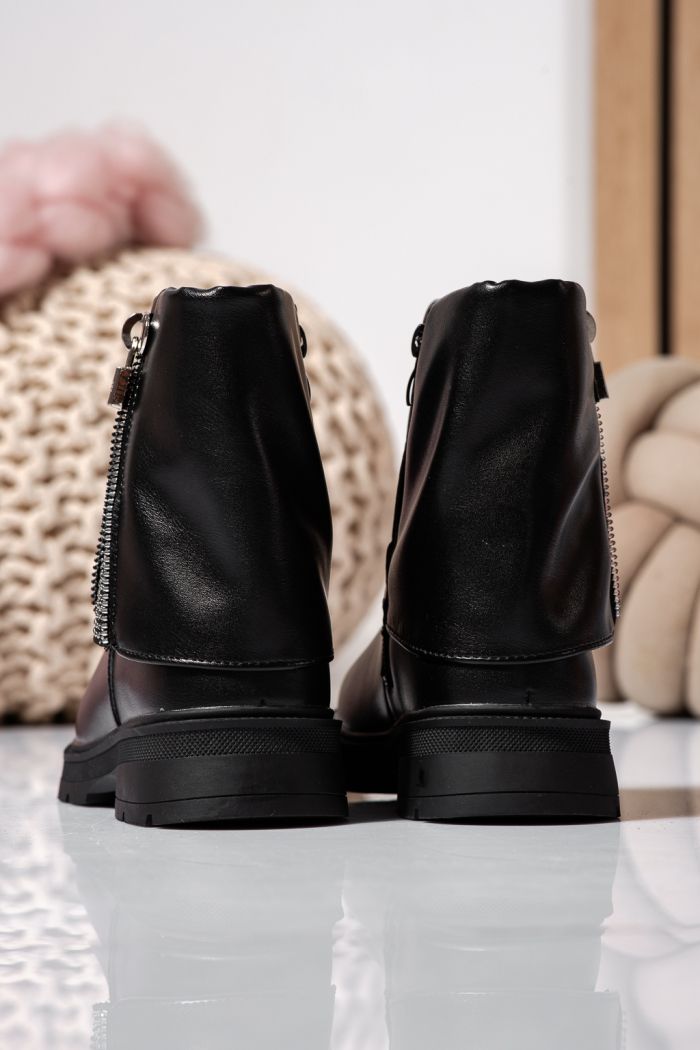 Ghete fete imblanite negre din piele ecologica Sara #22553