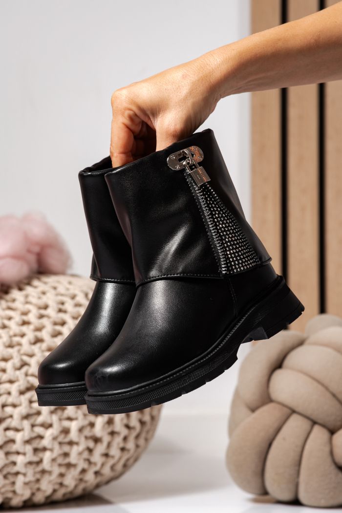 Ghete fete imblanite negre din piele ecologica Sara #22553