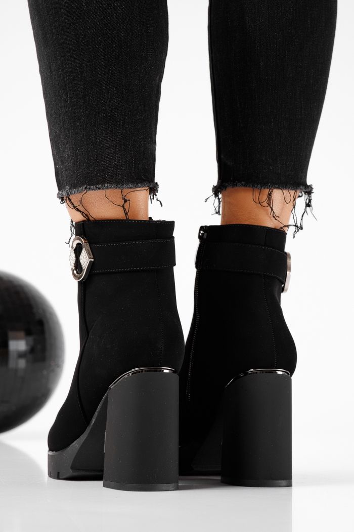 Botine dama vatuite negre din piele ecologica Carla #22647