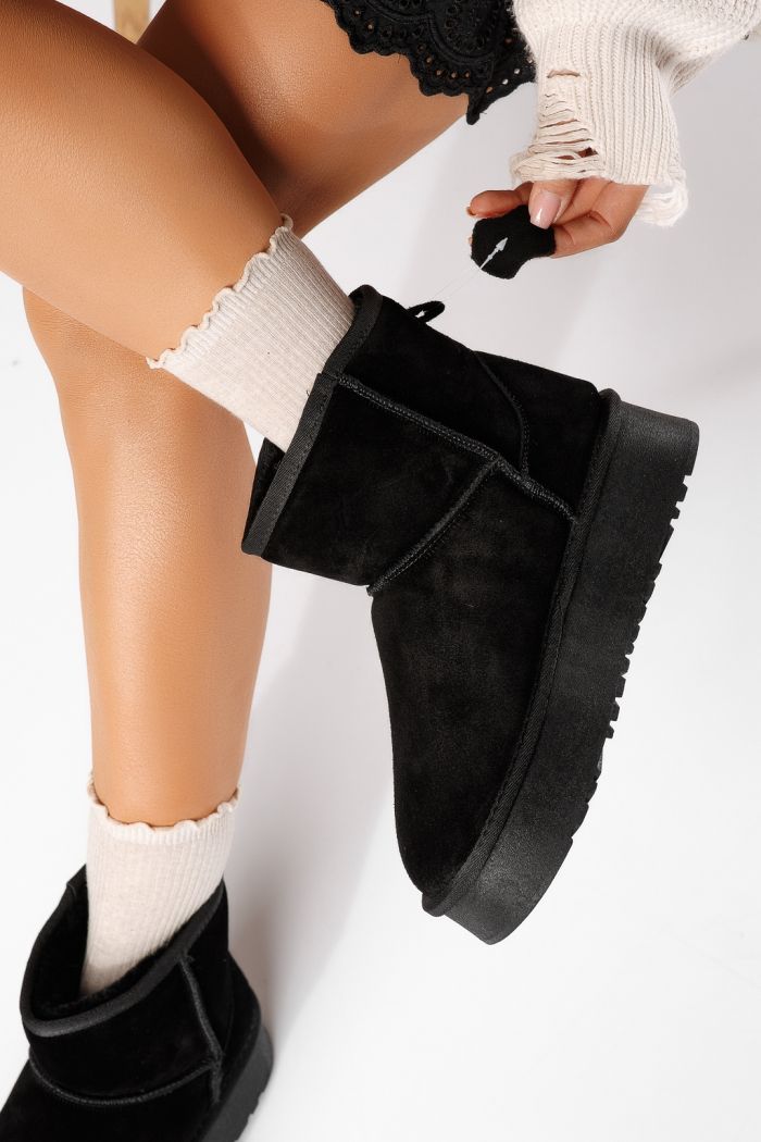 Cizme scurte dama îmblanite tip Ug negre din piele naturala intoarsa Luiza #22879