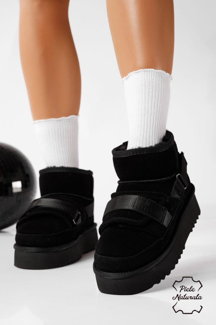Къси дамски чизми подплатени с пух тип UGG черни от обърната естествена кожа Dorothea #22698