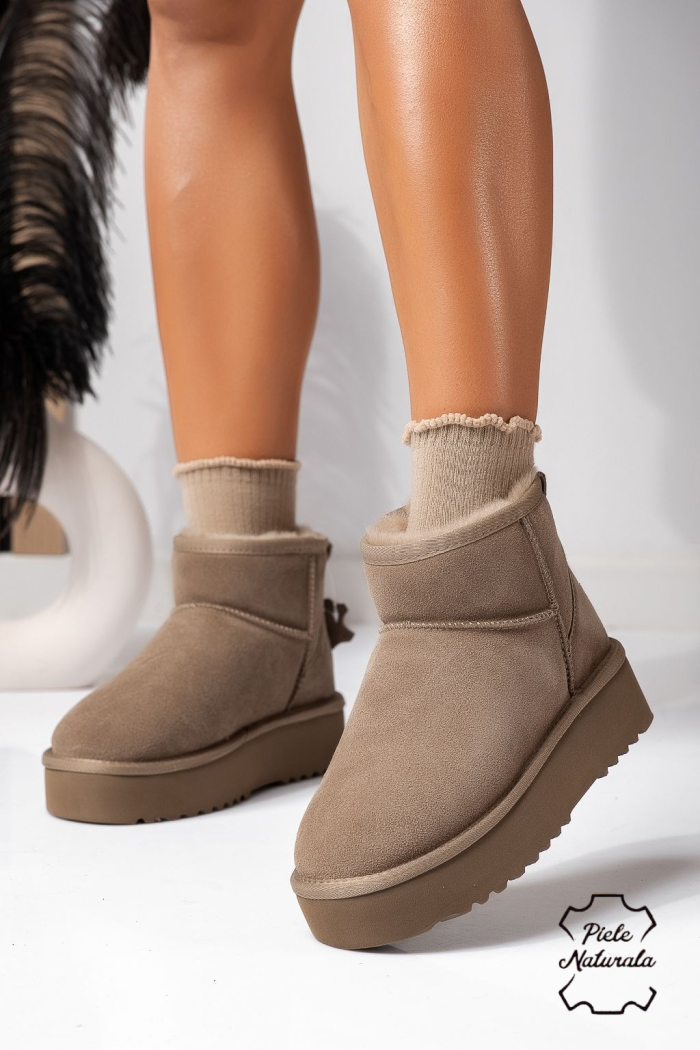 Къси дамски чизми одплатени с пух, тип UGG каки от обърната естествена кожа Brittany #22620