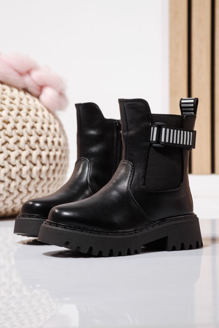 Ghete fete imblanite negre din piele ecologica Talia #23108