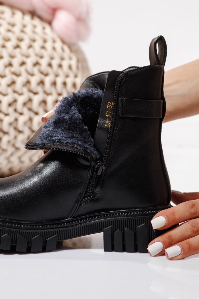 Ghete fete imblanite negre din piele ecologica Sara #23106