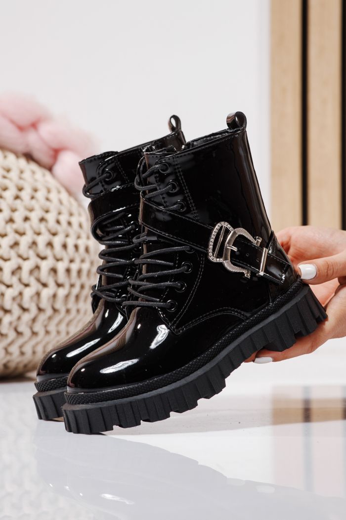 Ghete fete imblanite negre din piele ecologica lacuita Edith #23125