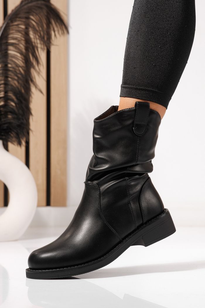 Ghete dama îmblanite negre din piele ecologica intoarsa Lorelai #23092