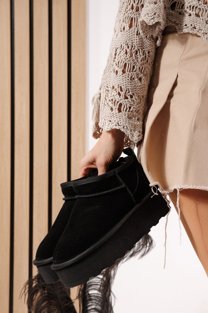 Cizme scurte dama îmblanite tip Ug negre din piele naturala Zina #23158