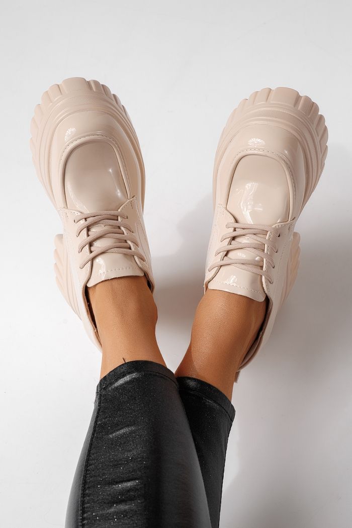 Pantofi casual dama bej din piele ecologica lacuita Larisa #24067